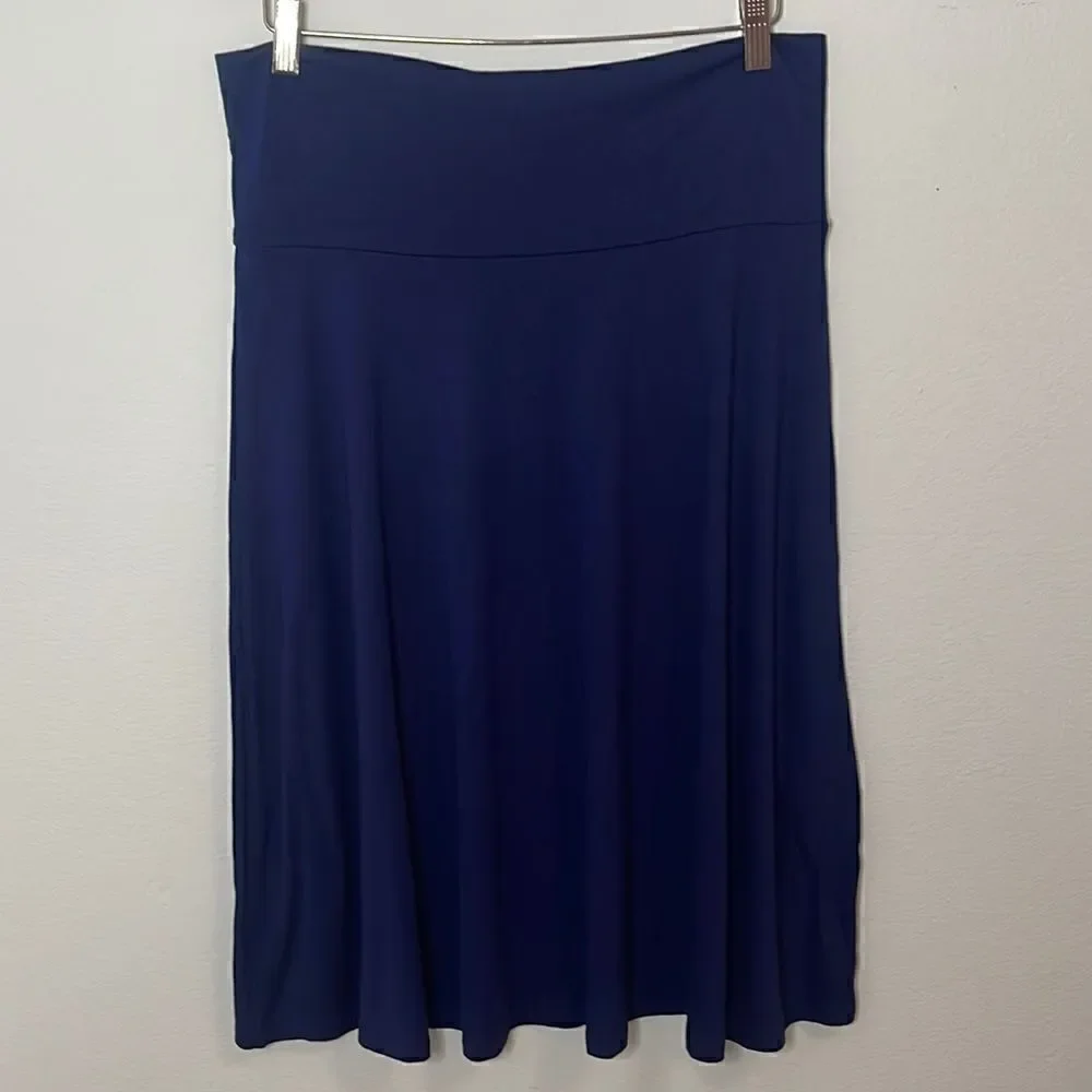 NWT Lock & Love rayon midi skirt.  Size large.  Soft and stretchy.